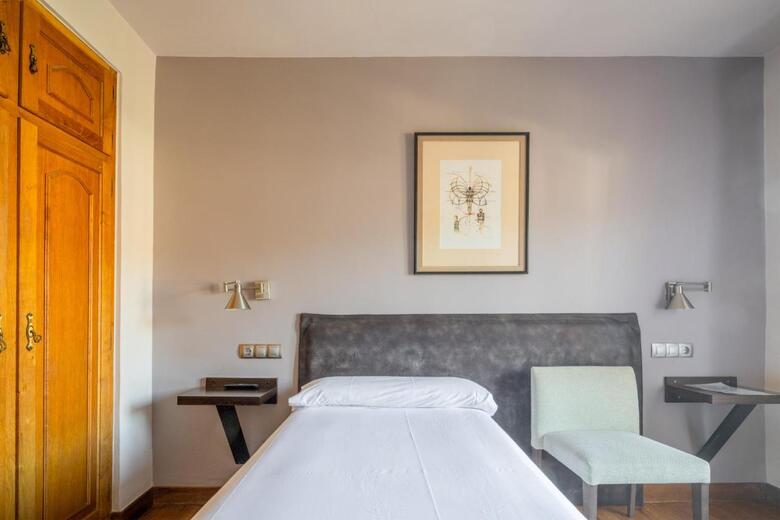 Hostal Izar-ondo
