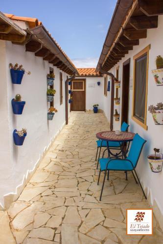 Hotel Alojamientos El Tejado