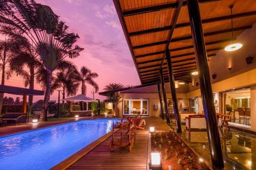 Villa Stayvista At Ivory & Stone