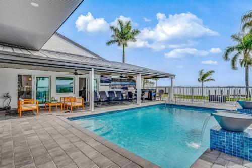 Waterfront Cape Coast Retreat