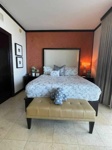 Hotel Luxurious Rooftop Terrace With Jacuzzi