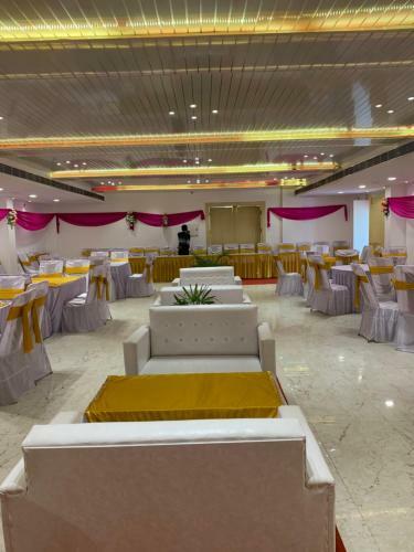 Hotel Ashirwad Inn