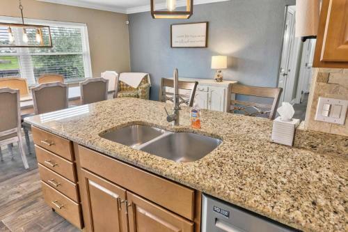Fleming Ct Pool Home - Palm Coast
