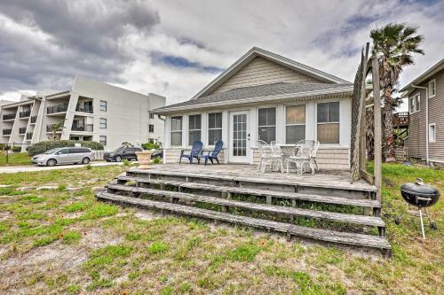 Coastal Getaway - Walk To St Augustine Beach!