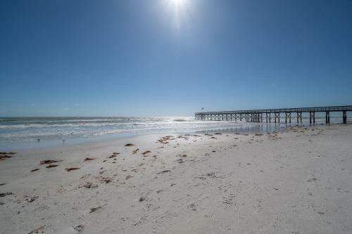 Sunshine Paradise At Redington Beach