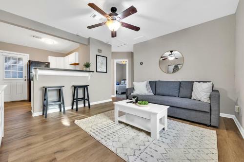 Reno'd 2 Bedroom, Less Than A Mile From Atl Zoo!