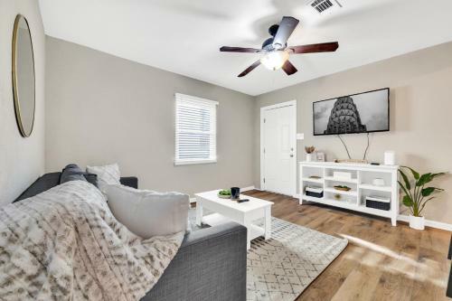 Reno'd 2 Bedroom, Less Than A Mile From Atl Zoo!