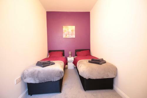 Lovely 2-bed Downstairs Apartment