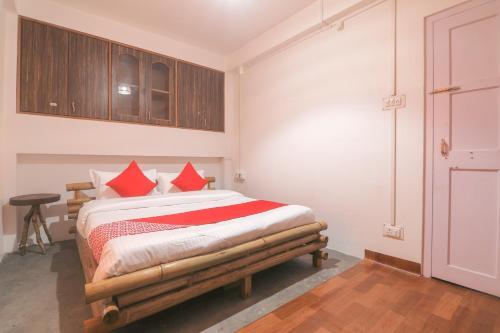 Hotel Oyo 29541 Seven Triap