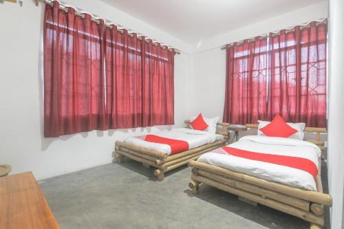 Hotel Oyo 29541 Seven Triap