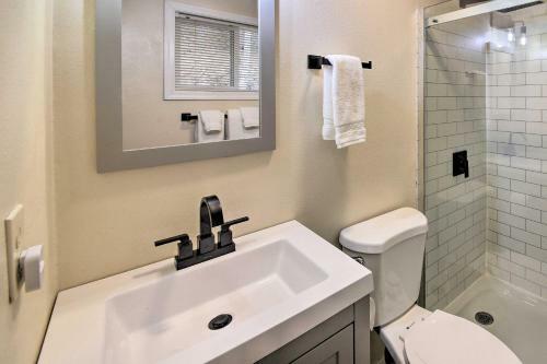 Pet-friendly Abode About 5 Mi To Sandpoint Beach!