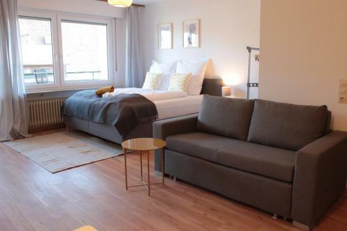 Apartamento Zentral. Stylisch. Balkon & Parkplatz. Netflix