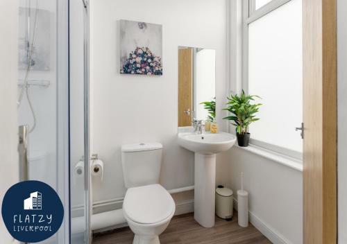 Flatzy - 6 Bed Oasis Close To Football Stadiums