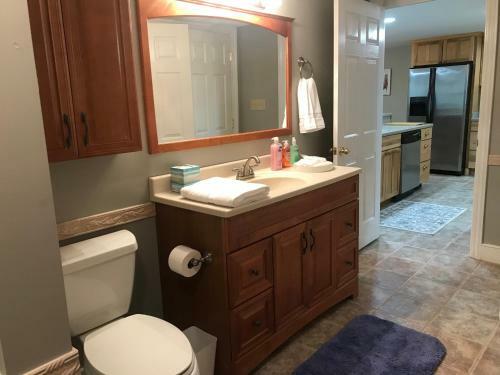 Beautiful Country Estate Basement Apartment