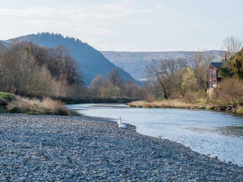 Pass The Keys Modern 2 Bedroom Apartment In Llanrwst