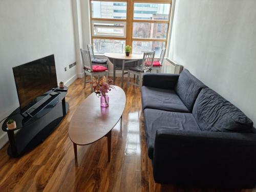 City View 2-bed Apartment In Manchester
