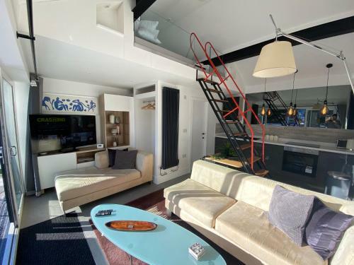 Adorable 1-bedroom Holiday Home With Free Parking