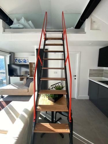 Adorable 1-bedroom Holiday Home With Free Parking