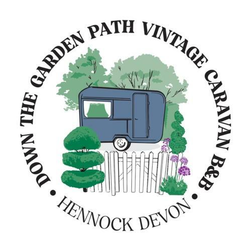Down The Garden Path Vintage Caravan B&B