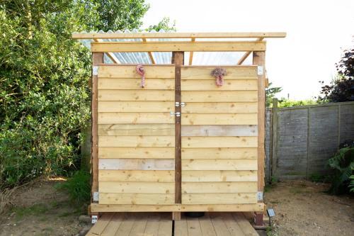 Luxury Wooden Glamping Pod