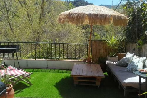 Captivating 1-bed Apartment In Pinos Genil