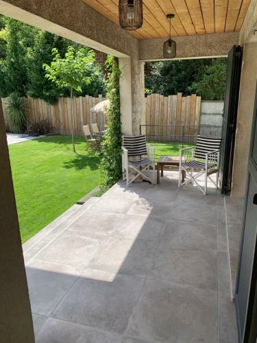 Maison Spacieuse Avec Piscine Chauff�e