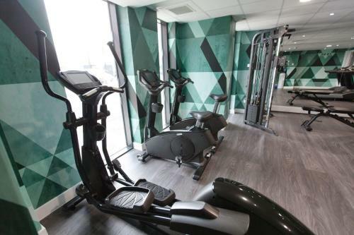 Stylish Student Studio Apartments - Collegiate Crown Place Portsmouth