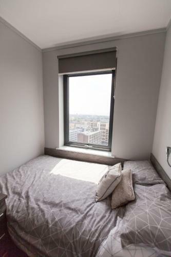 Stylish Student Studio Apartments - Collegiate Crown Place Portsmouth