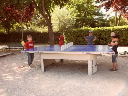 Camping Les Routes De Provence