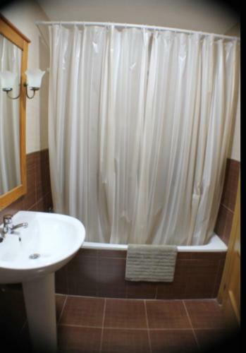 Encantador Apartamento Con Piscina, Wifi Y Parking