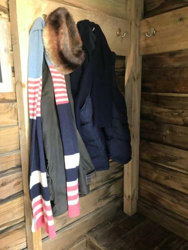 Cosy Quiet Static Caravan Mawgan Porth St Eval
