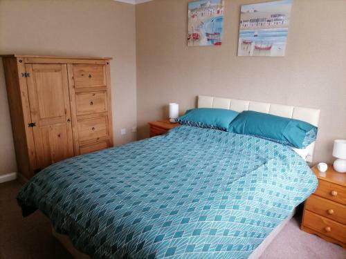 Inviting Light And Airy 3-bed Apartment In Wick