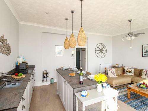 Sunrise Apartment