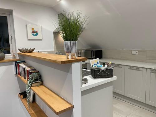 Unique Luxury Detached Apartment In Windsor That Sleeps 4