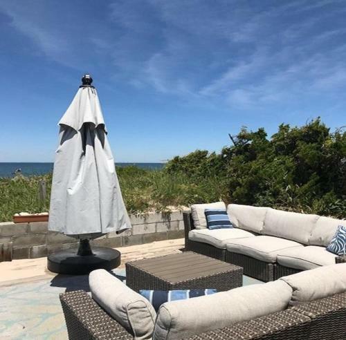 Diana Beach House In Heart Of North Fork Hamptons Private