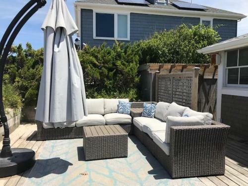 Diana Beach House In Heart Of North Fork Hamptons Private
