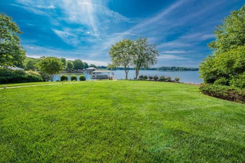Nautical Ridge By Stay Lake Norman