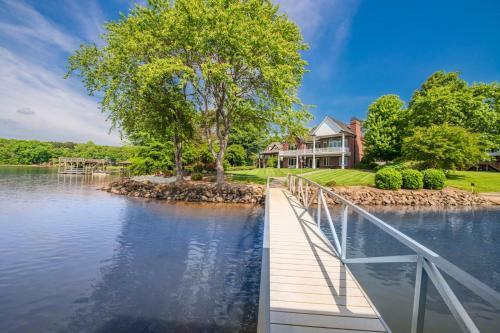 Nautical Ridge By Stay Lake Norman