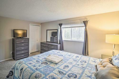 Charming Columbus Home About 7 Mi To Ohio State!