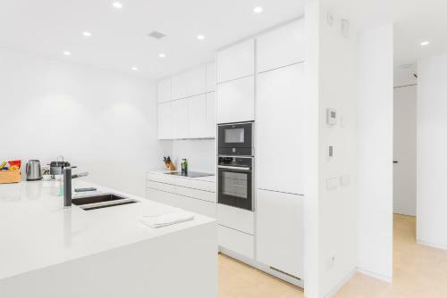 New Luxury Apartment First Sea Line