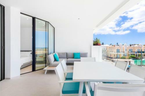 New Luxury Apartment First Sea Line