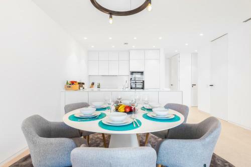 New Luxury Apartment First Sea Line