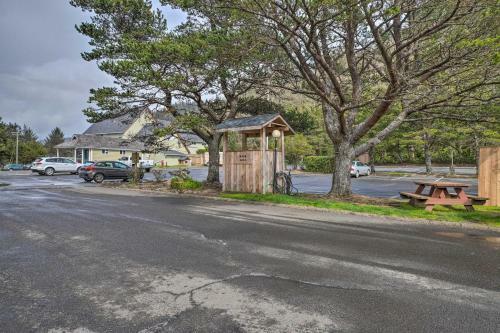 Apartamento Coastal Condo With Balcony - On Neskowin Beach!