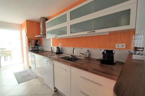Grande Maison De Vacances Entre Oc�an For�t Et Marais 10 Pers
