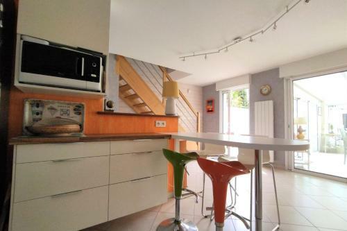 Grande Maison De Vacances Entre Oc�an For�t Et Marais 10 Pers
