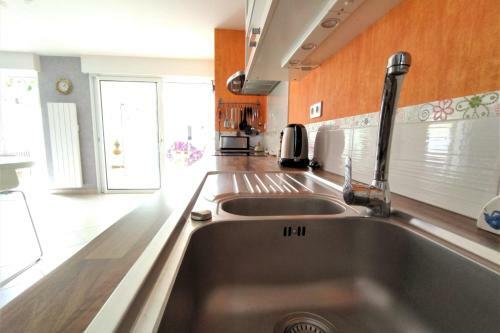Grande Maison De Vacances Entre Oc�an For�t Et Marais 10 Pers