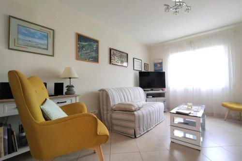 Grande Maison De Vacances Entre Oc�an For�t Et Marais 10 Pers