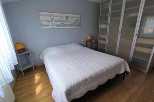 Grande Maison De Vacances Entre Oc�an For�t Et Marais 10 Pers