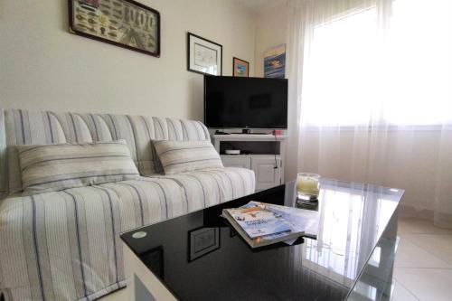 Grande Maison De Vacances Entre Oc�an For�t Et Marais 10 Pers
