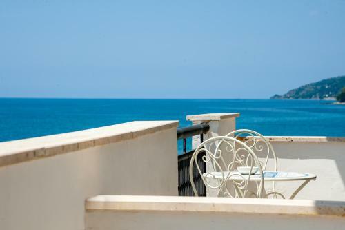 Family Driven Beach Hotel Il Porto